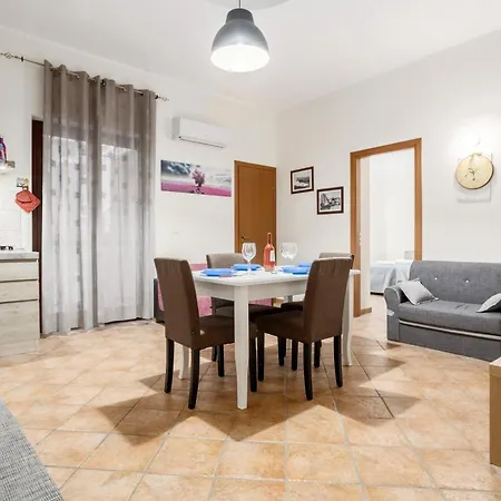 Apartman La Casa Di Faby *